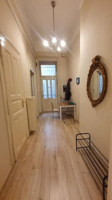Wesseleny Apartment Near Synagogue With Ac After Renovation Budapest Bagian luar foto